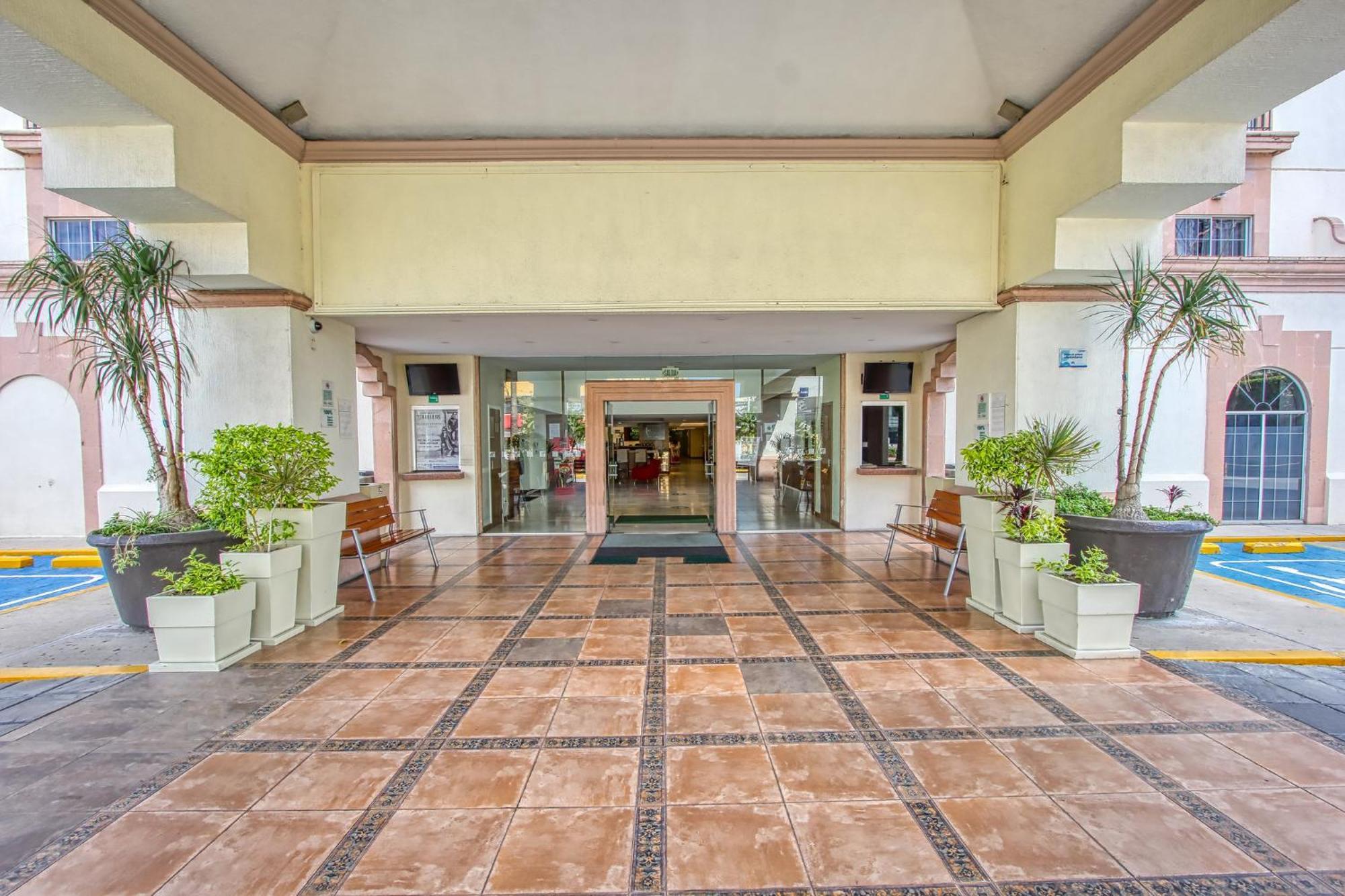 Holiday Inn Leon By Ihg León Exterior foto